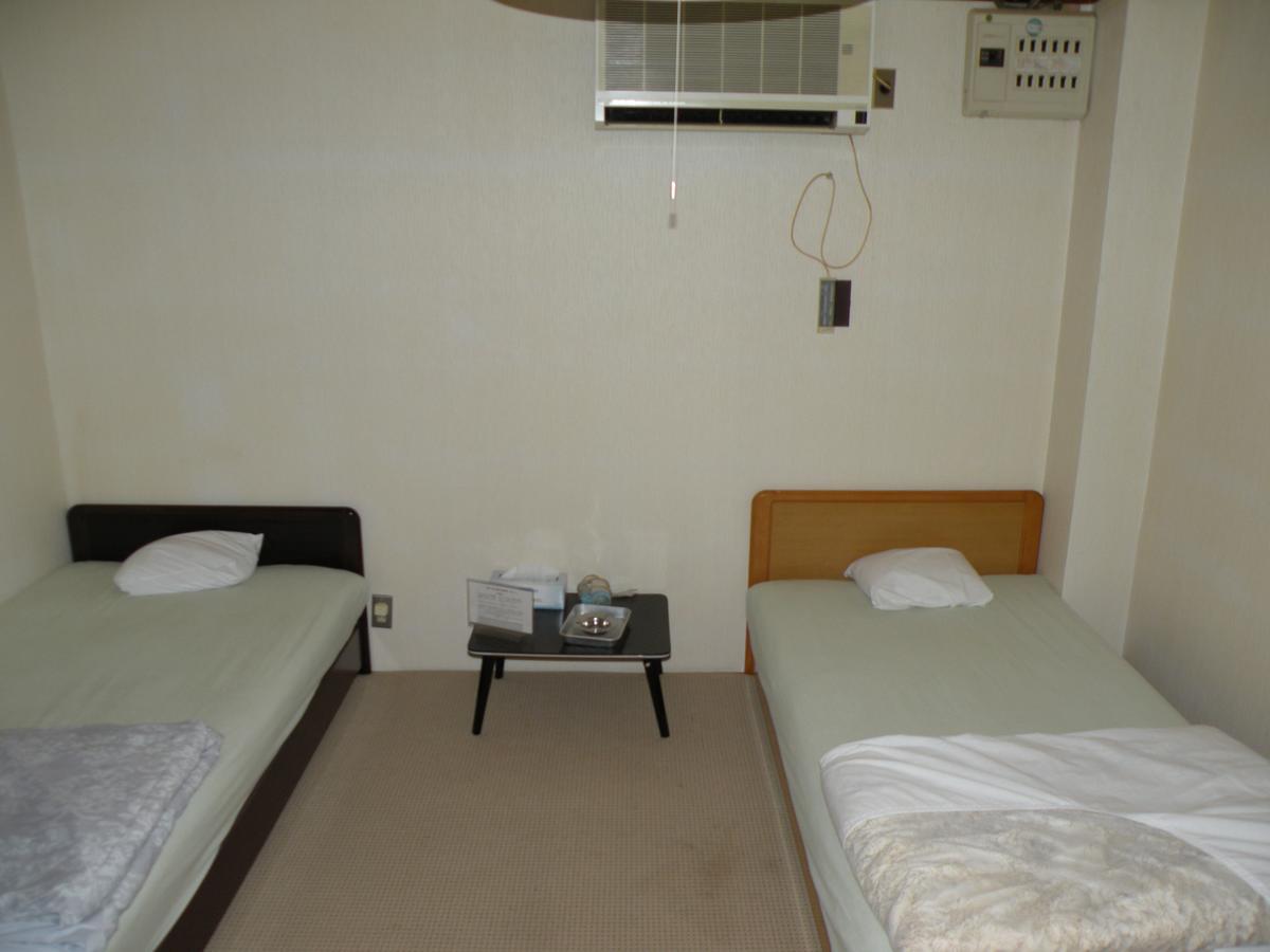 Business Hotel Minshuku Minato Токусима Экстерьер фото