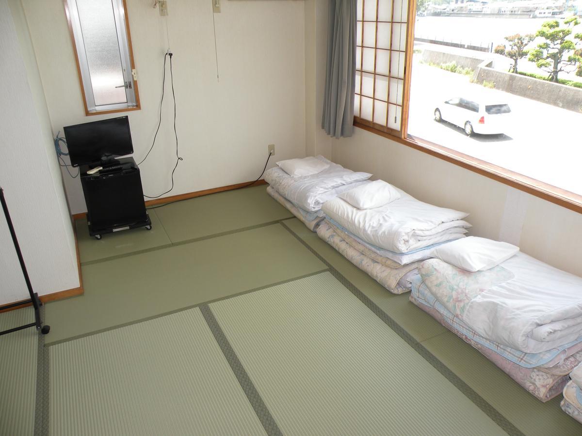 Business Hotel Minshuku Minato Токусима Экстерьер фото